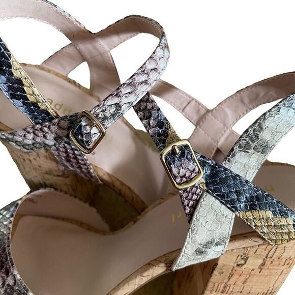Madden Girl ~ Carry platform heels ~ faux snake print ~ size 9 - Picture 6 of 13